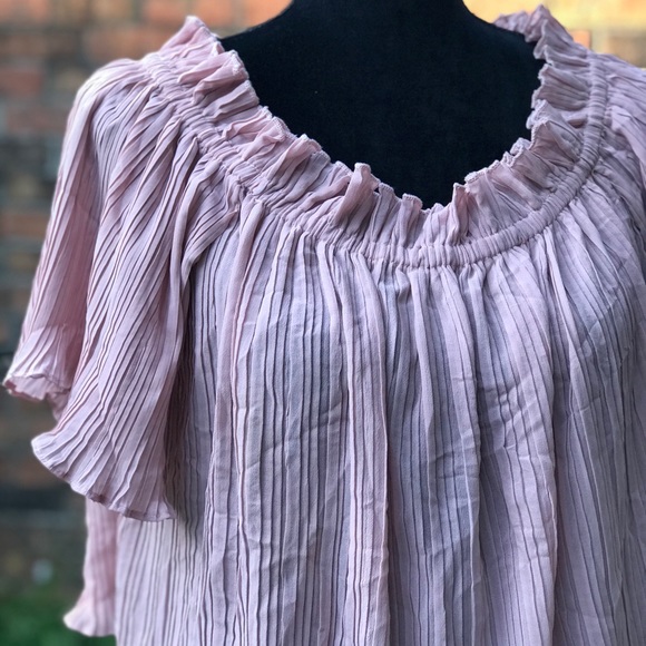 🌸Buy 1 Get 1 FREE🌸Smell The Roses Pink Off Shoulder Ruffle Top - Picture 4 of 8